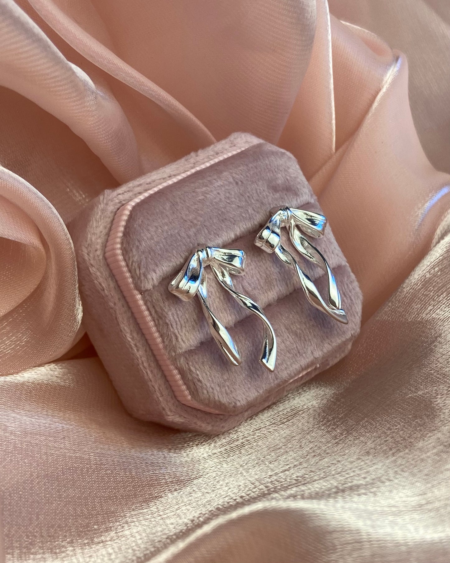Coquette Bow Earrings | ☾238
