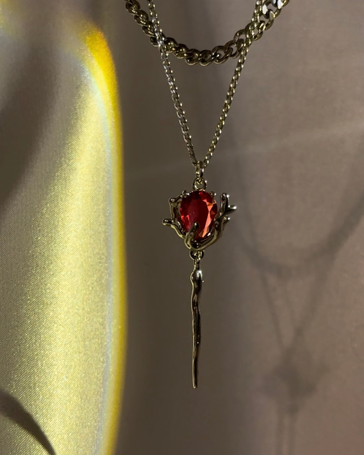 Red Rose Layered Necklace | ☾090