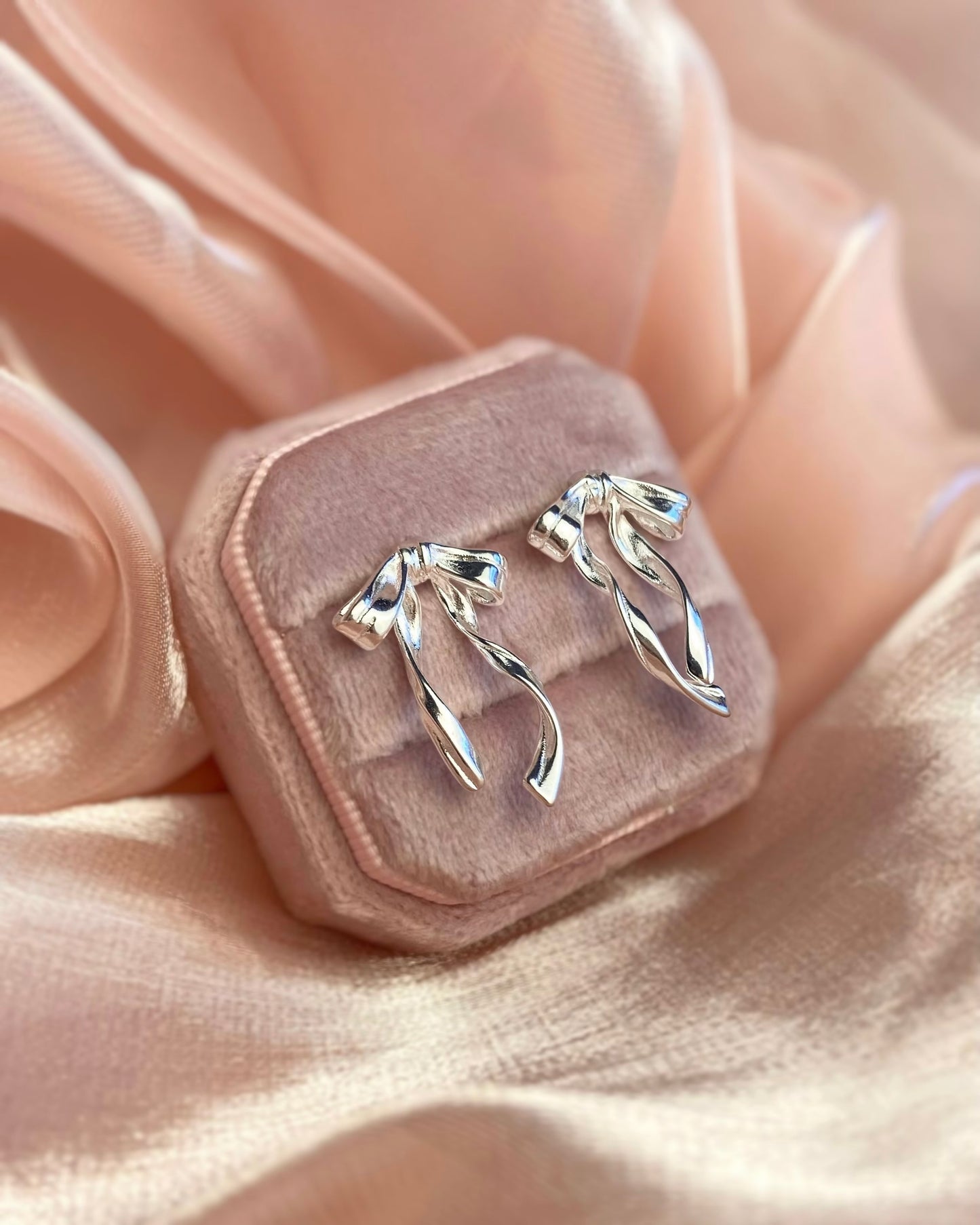 Coquette Bow Earrings | ☾238
