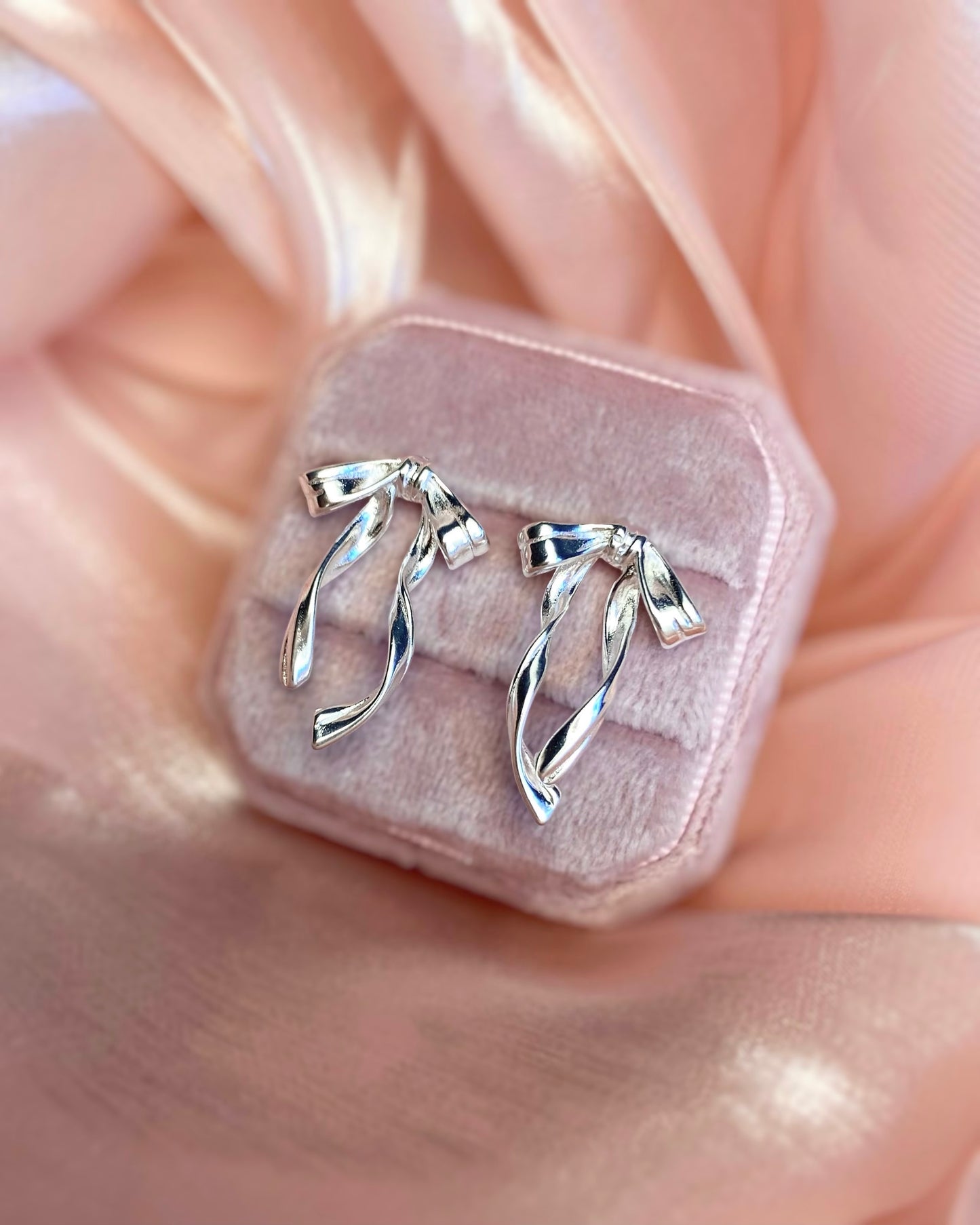 Coquette Bow Earrings | ☾238