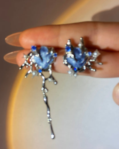 Blue Seashell Asymmetrical Earrings | ☾102