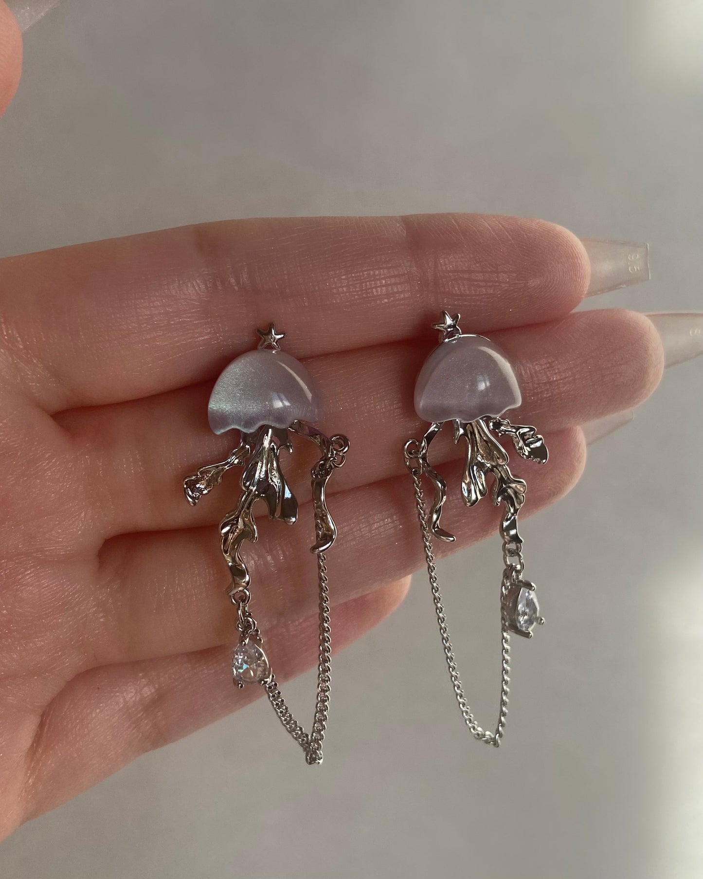 Glittery Jellyfish Earrings | ☾087