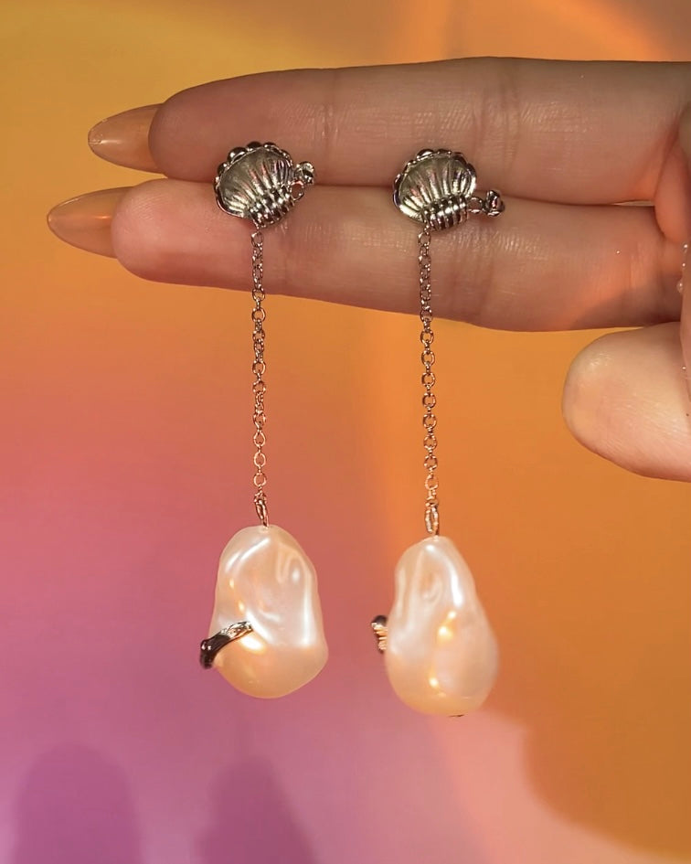 Seashell Baroque Pearl Drop Earrings| ☾150