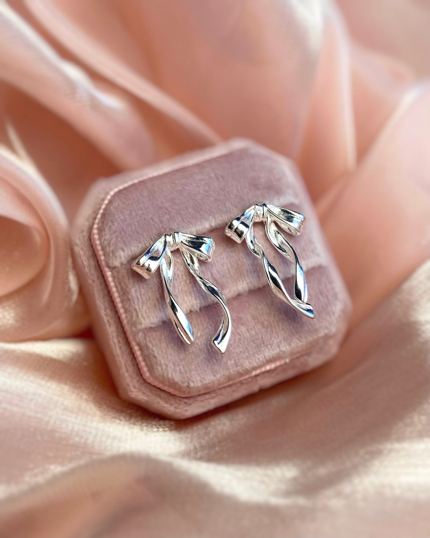 Coquette Bow Earrings | ☾238