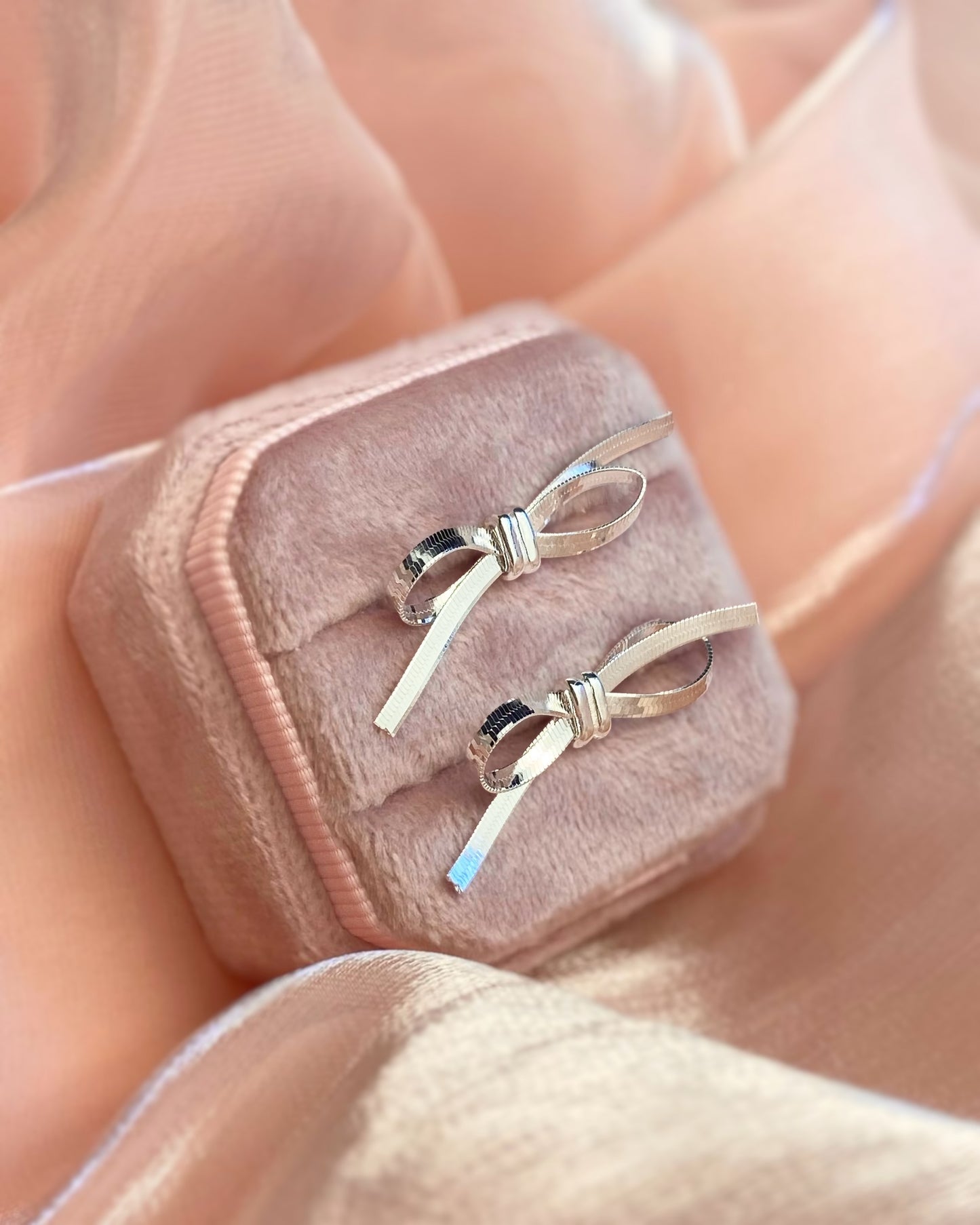 Bow Chain Earrings | ☾239