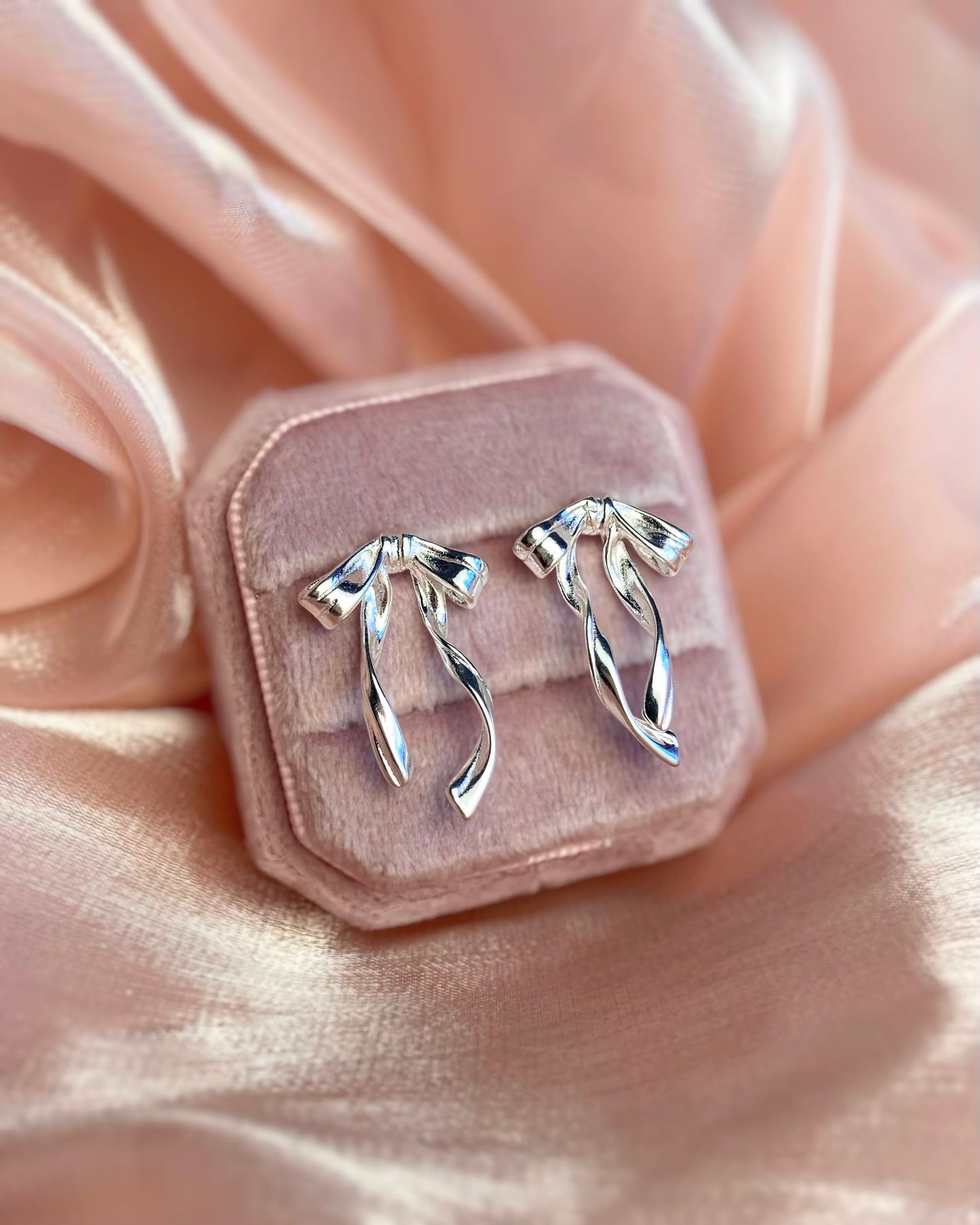 Coquette Bow Earrings | ☾238
