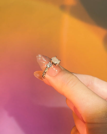 Dainty White Moonstone Ring | ☾031