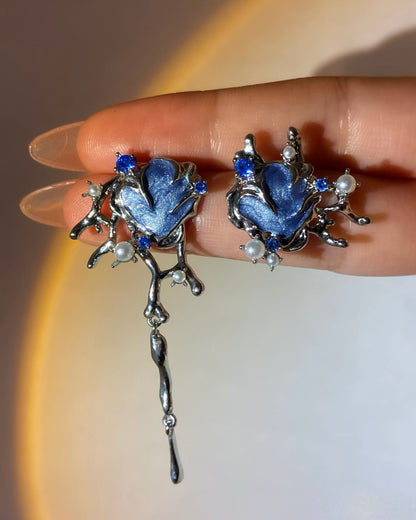 Blue Seashell Asymmetrical Earrings | ☾102