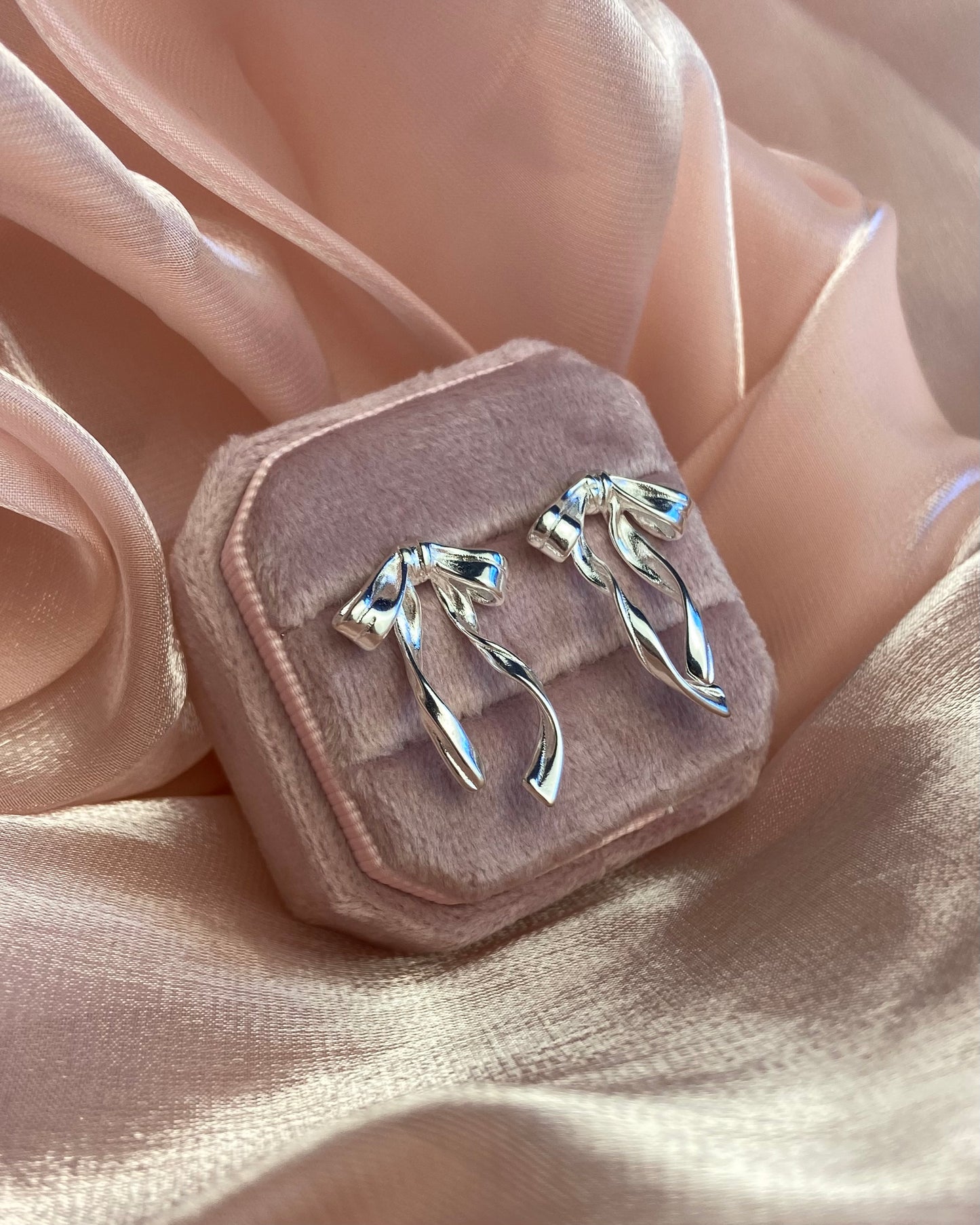 Coquette Bow Earrings | ☾238