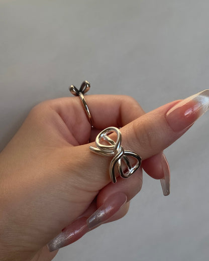 Chunky Silver Bow Ring | ☾136