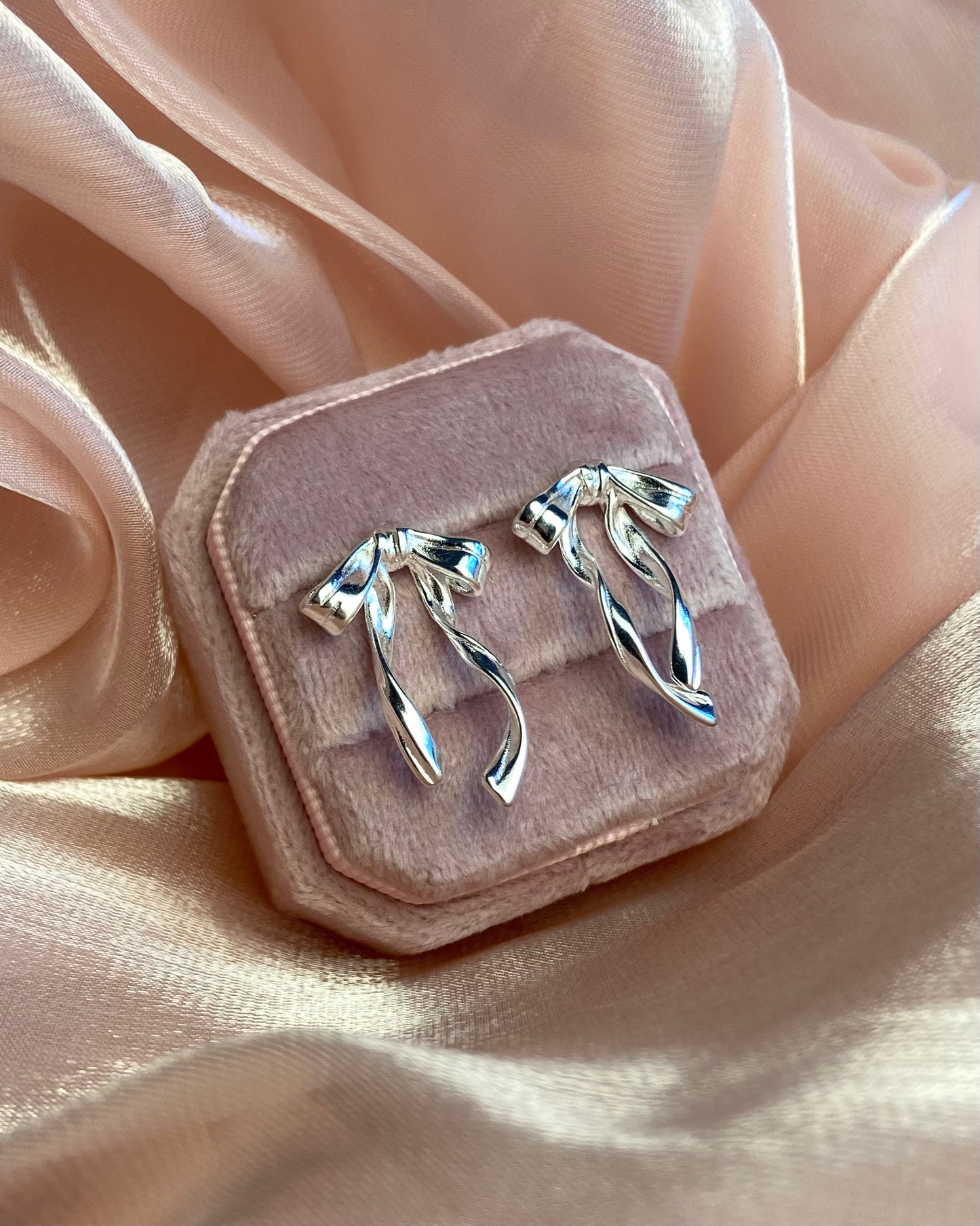 Coquette Bow Earrings | ☾238