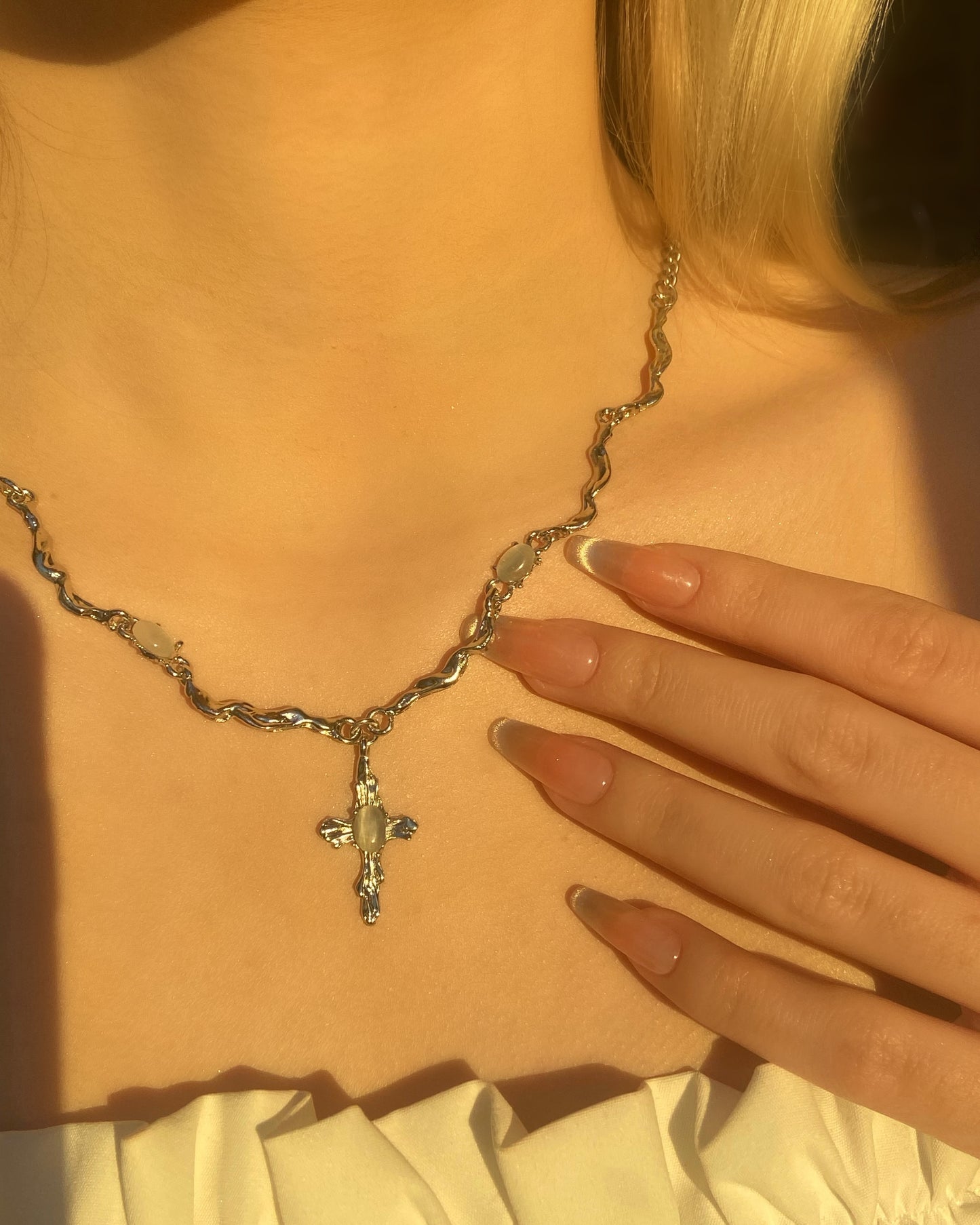 White Moonstone Cross Necklace | ☾097