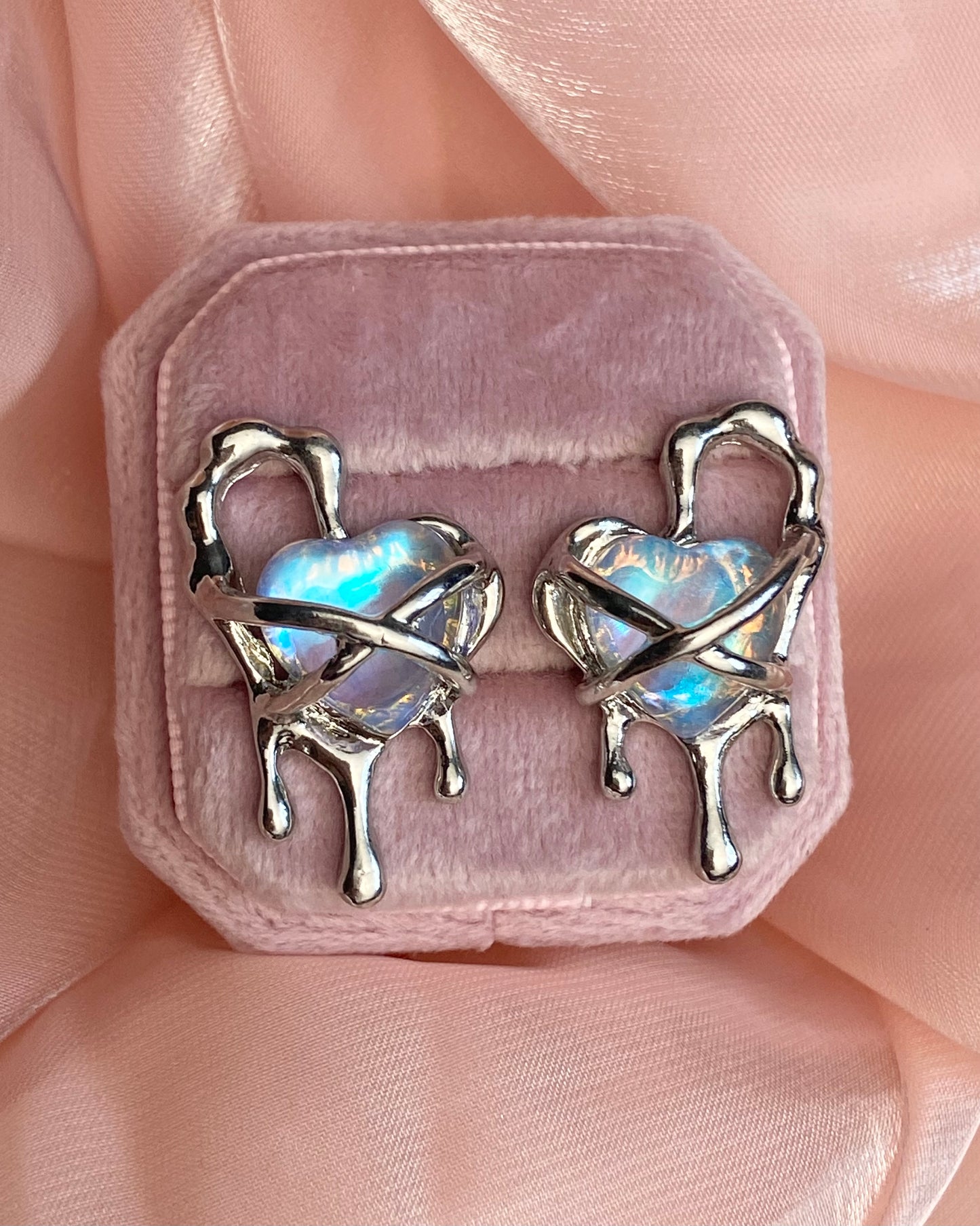 Moonstone Dripping Heart Earrings | ☾209