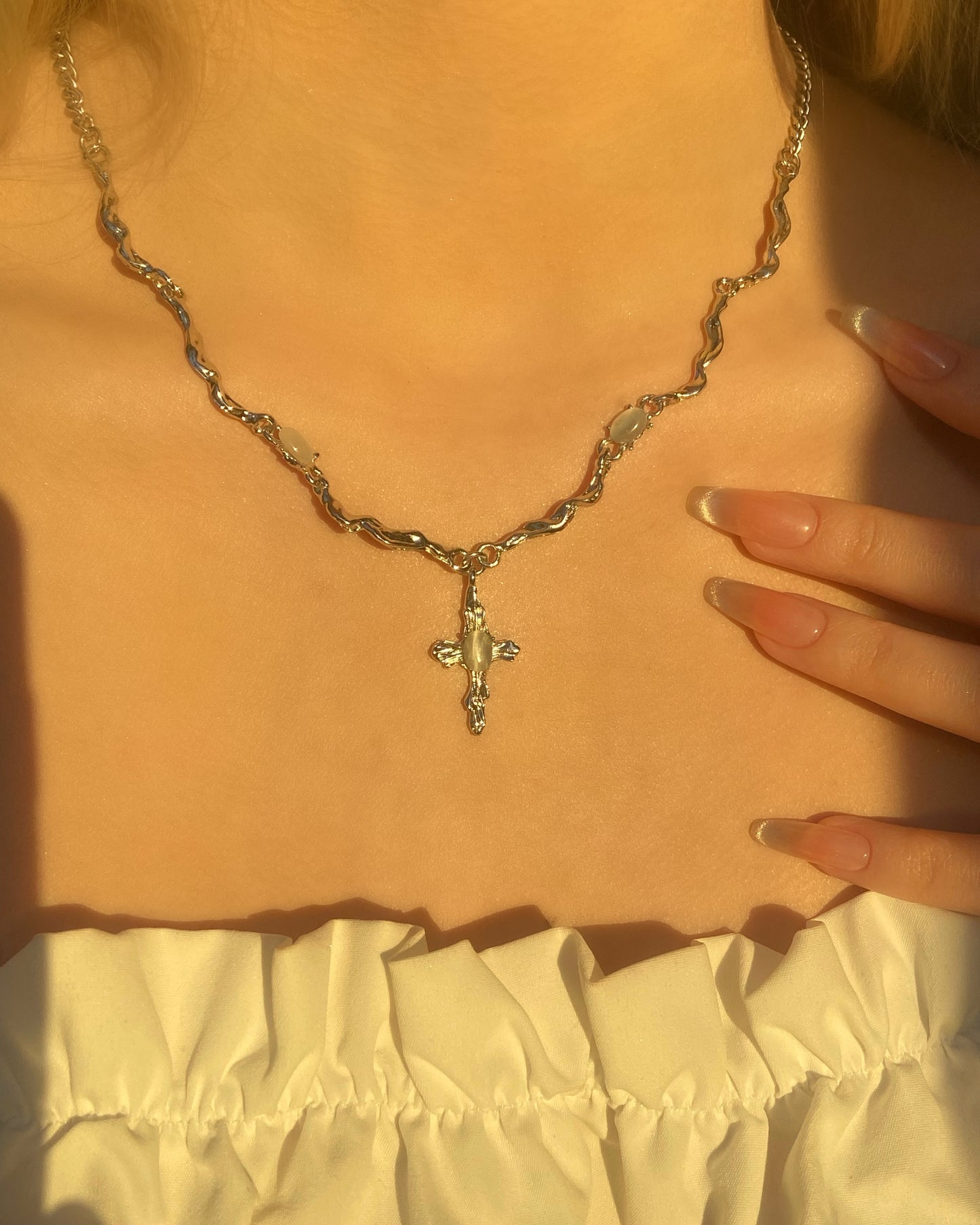 White Moonstone Cross Necklace | ☾097