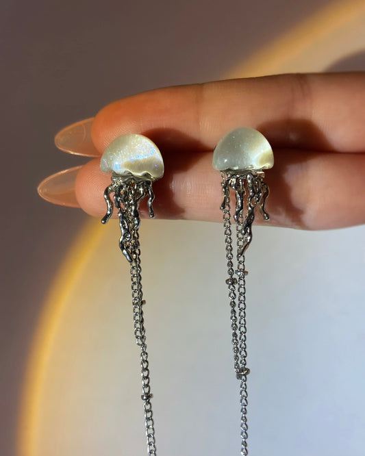 Glittery Jellyfish Tassel Earrings | ☾083