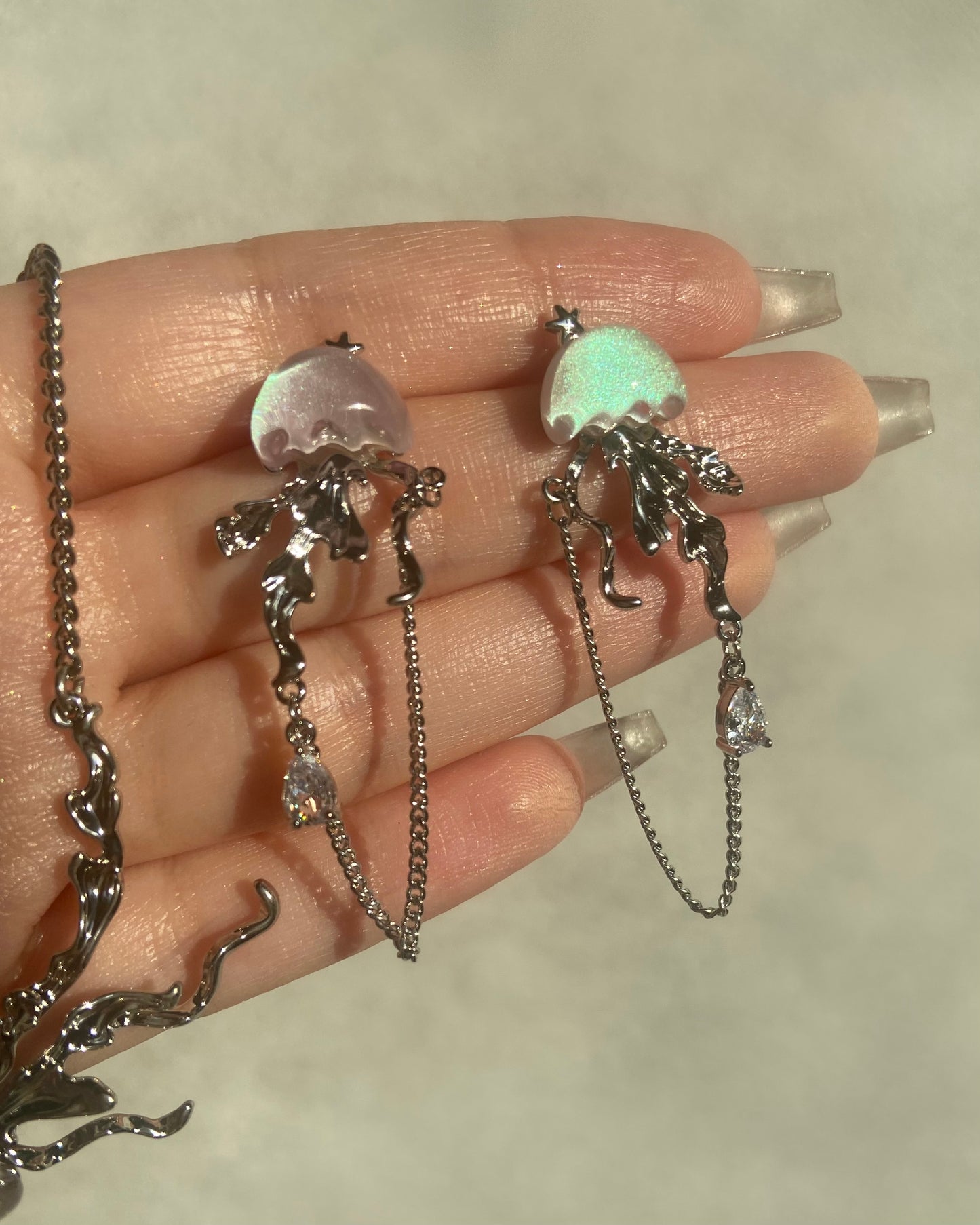 Glittery Jellyfish Earrings | ☾087