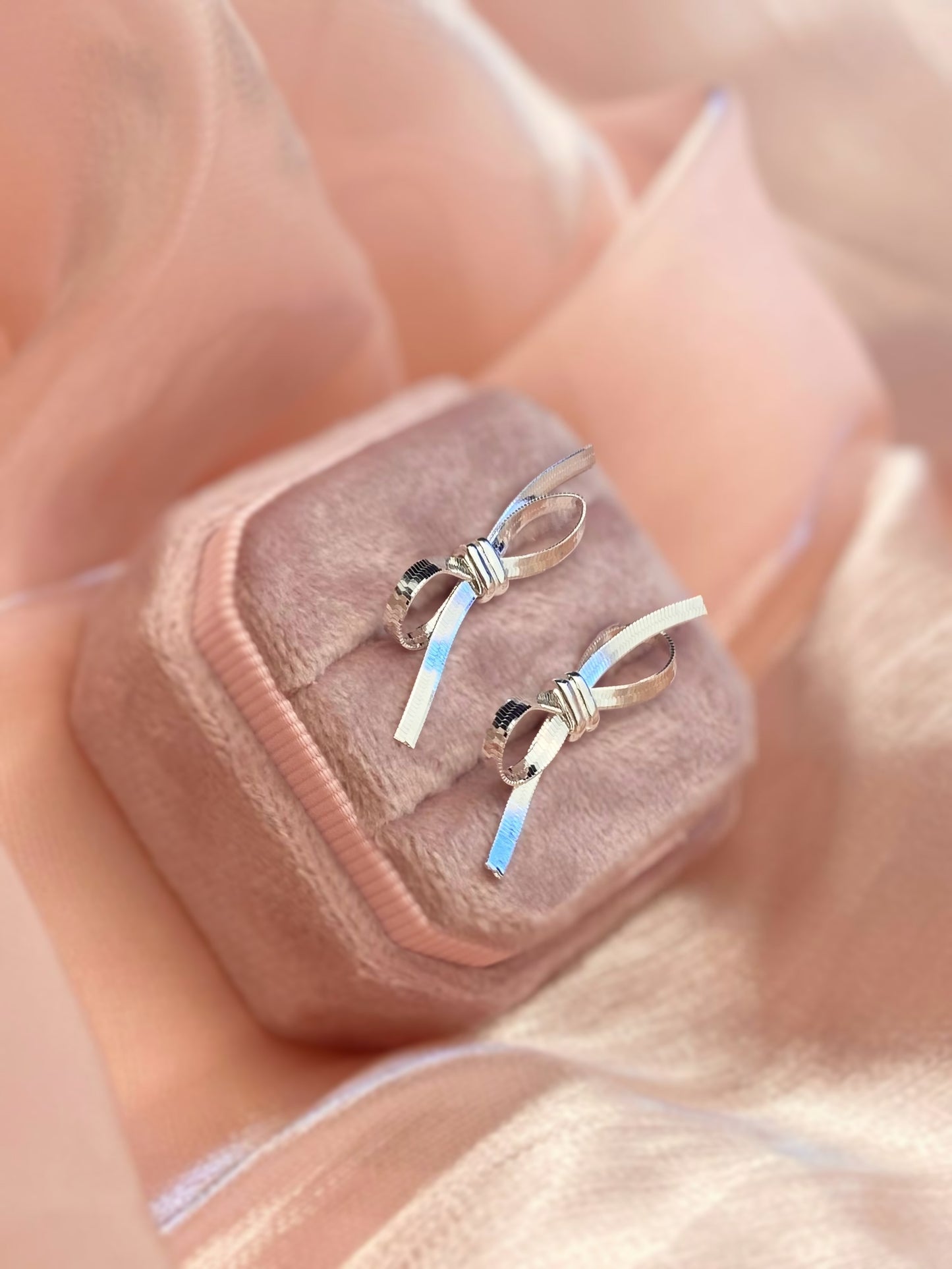 Bow Chain Earrings | ☾239