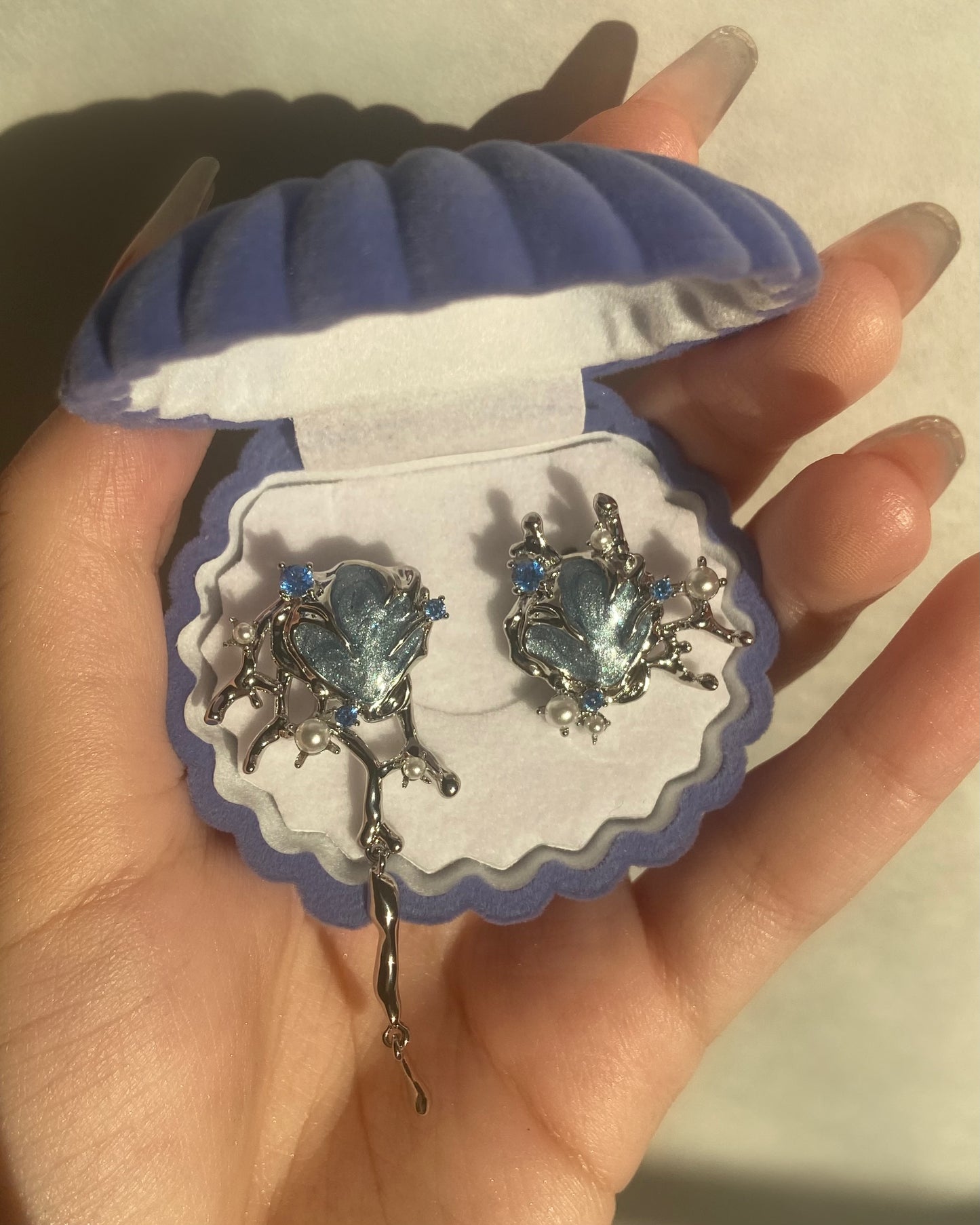 Blue Seashell Asymmetrical Earrings | ☾102