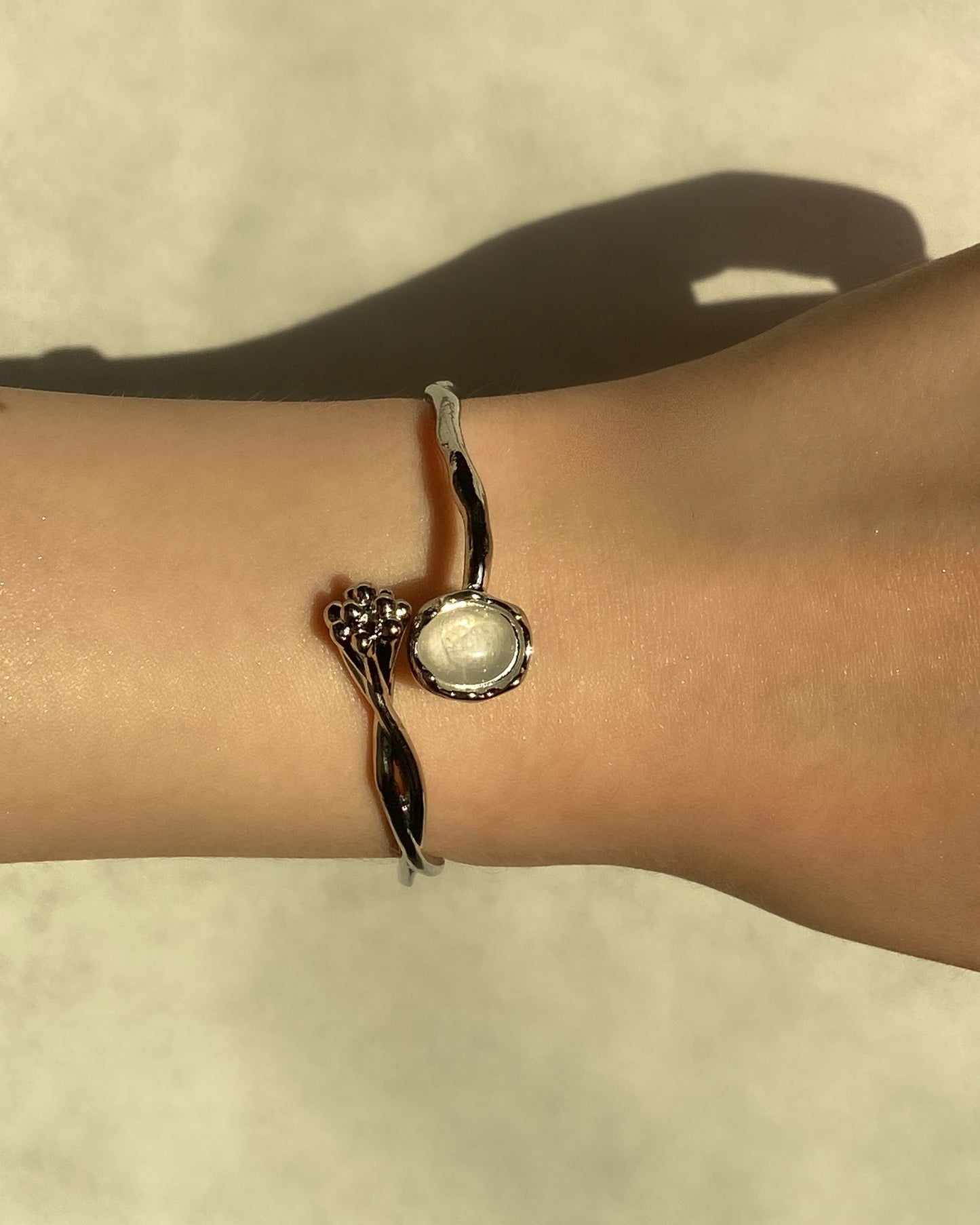 White Moonstone Bracelet | ☾052