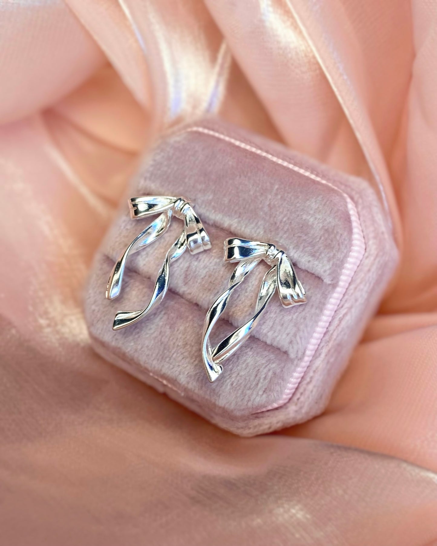 Coquette Bow Earrings | ☾238