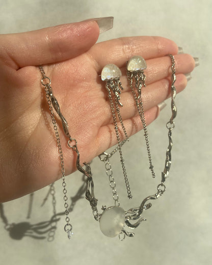 White Jellyfish Necklace | ☾041